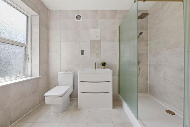 Apartment Stunning Flat With Free On-street Parking! Plumstead (Greater London)